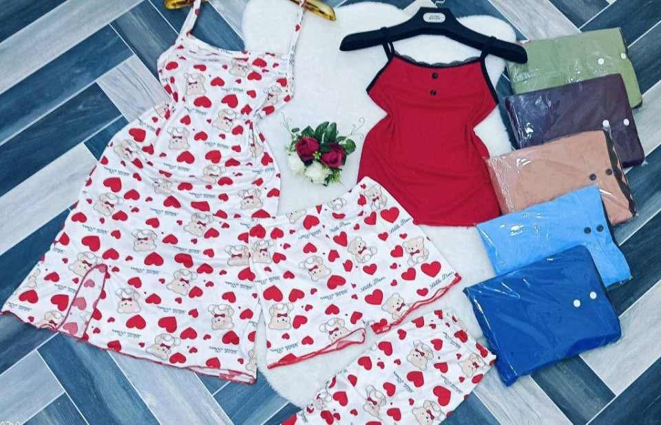 بيجامة 4 بياس