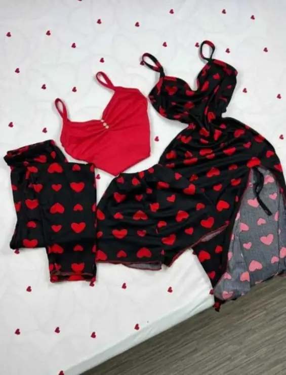 بيجامة 4 بياس image