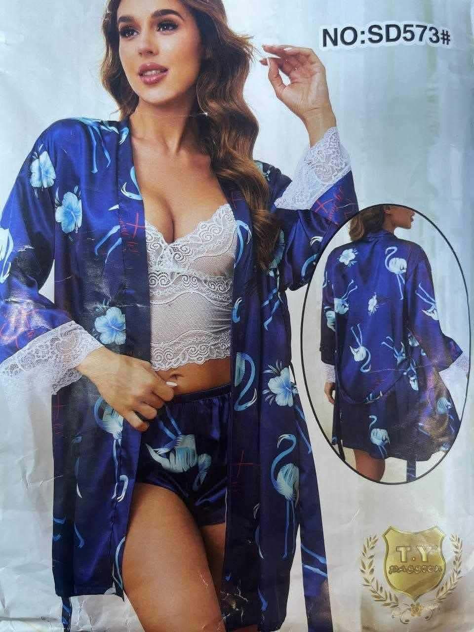 بيجامة 3 بياس image