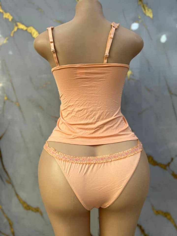 ملابس داخلية image