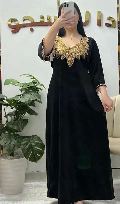 روبة قطيفة روايال image