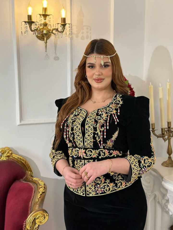 كراكو طرز شعرة حرة image