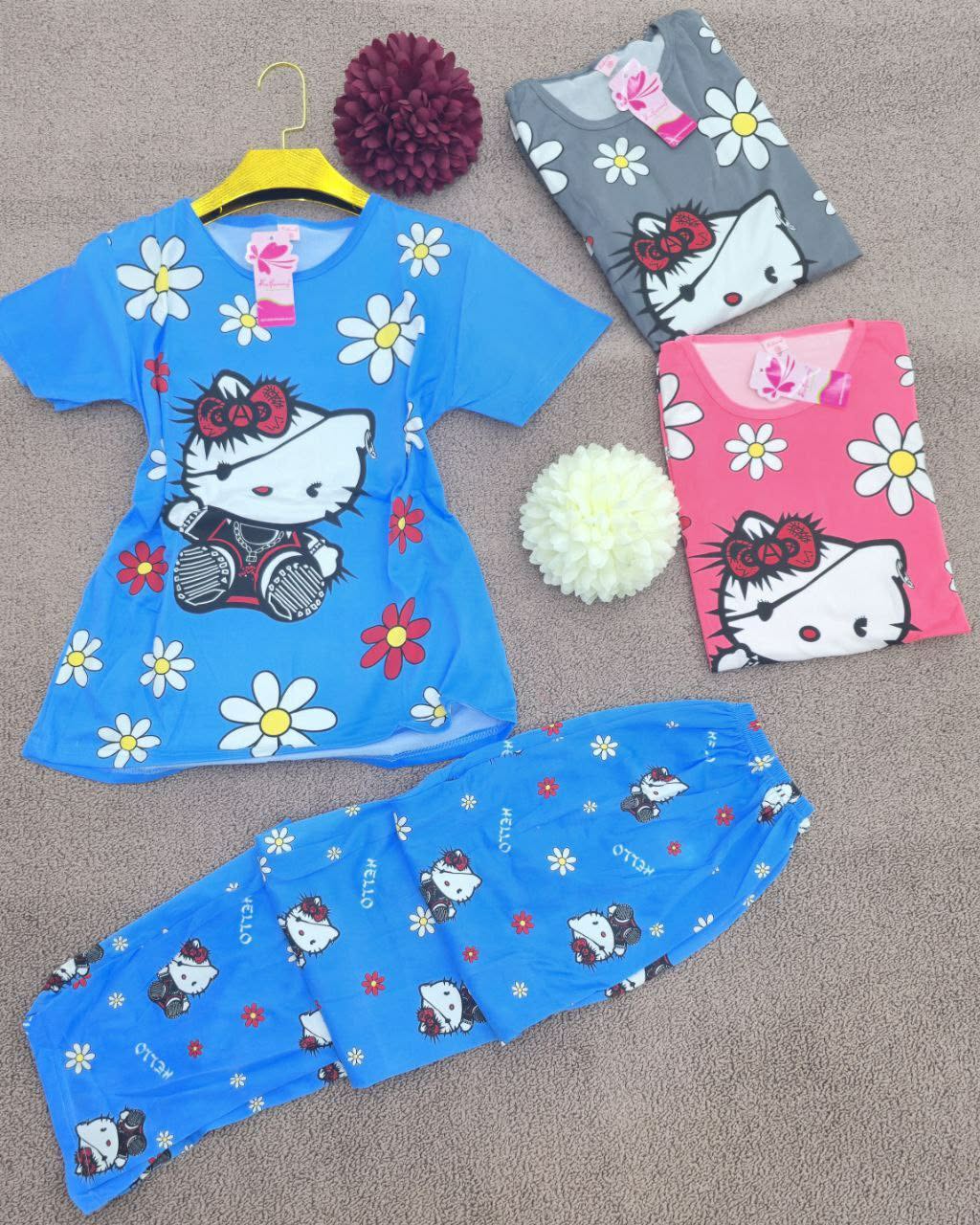 بيجامة بنوتات image