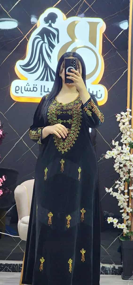 روبة قطيفة روايال image