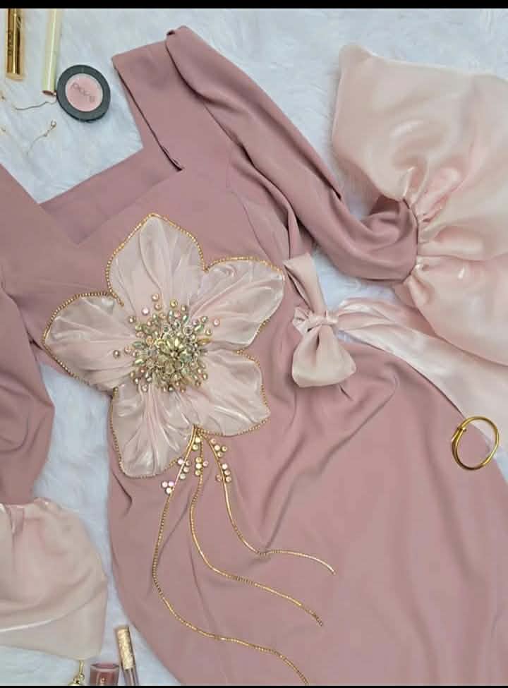 مودال لورغونزا بالوردة image