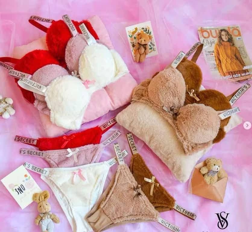 ملابس داخلية