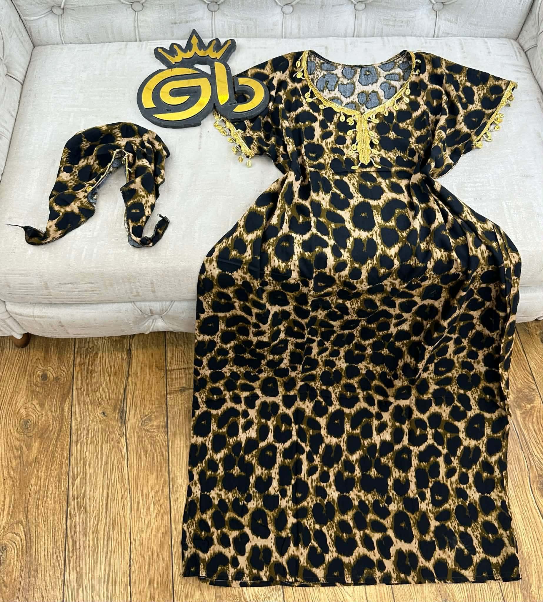 مصرية طويلة